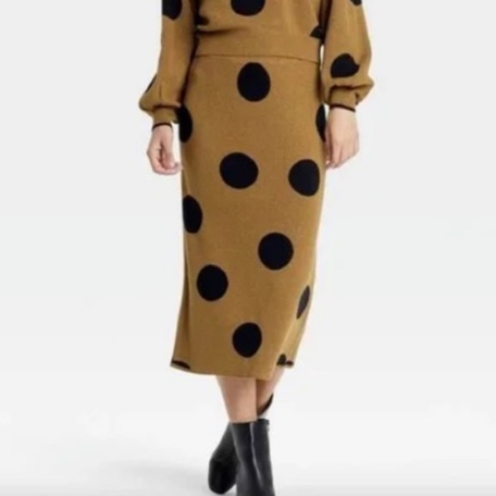 (M)- Who What Wear Women's Polka Dot Knit Skirt- Dark Brown